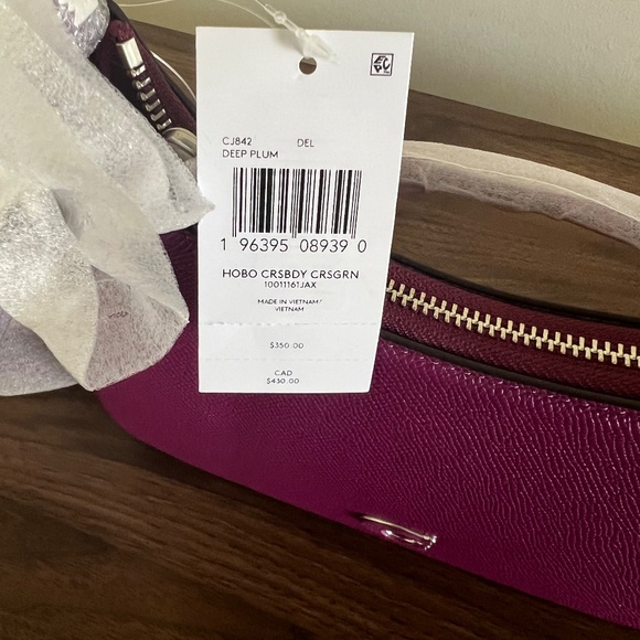 COACH Hobo Crossbody in Crossgrain, Deep Plum - Picture 5 of 9